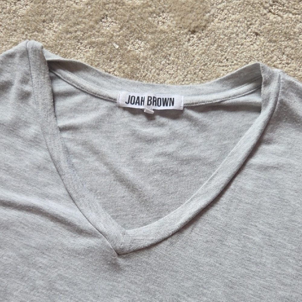 Joah Brown Heather Gray V-Neck Tee